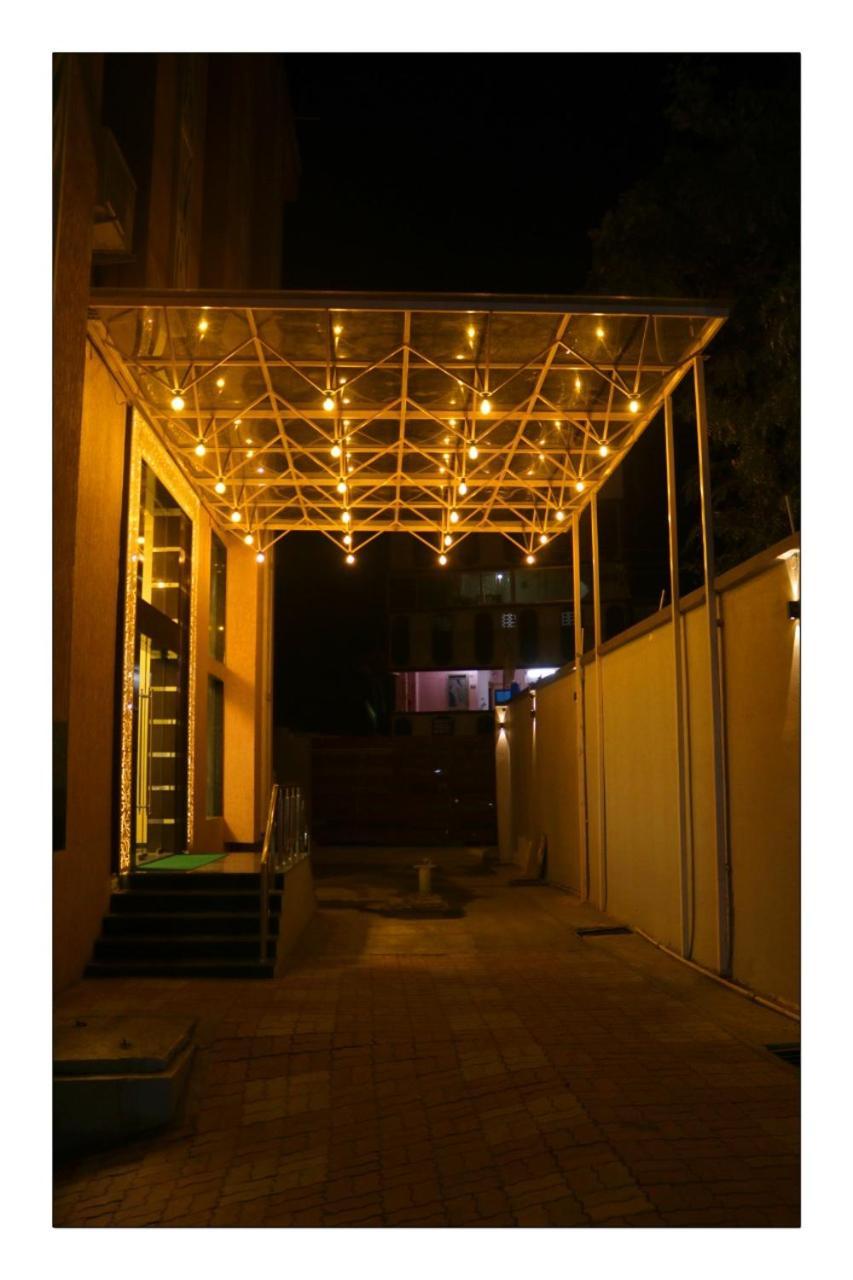 Hotel Grand Surya Kodarma ภายนอก รูปภาพ