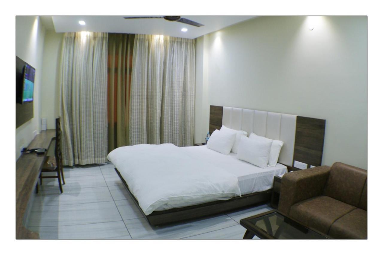 Hotel Grand Surya Kodarma ภายนอก รูปภาพ