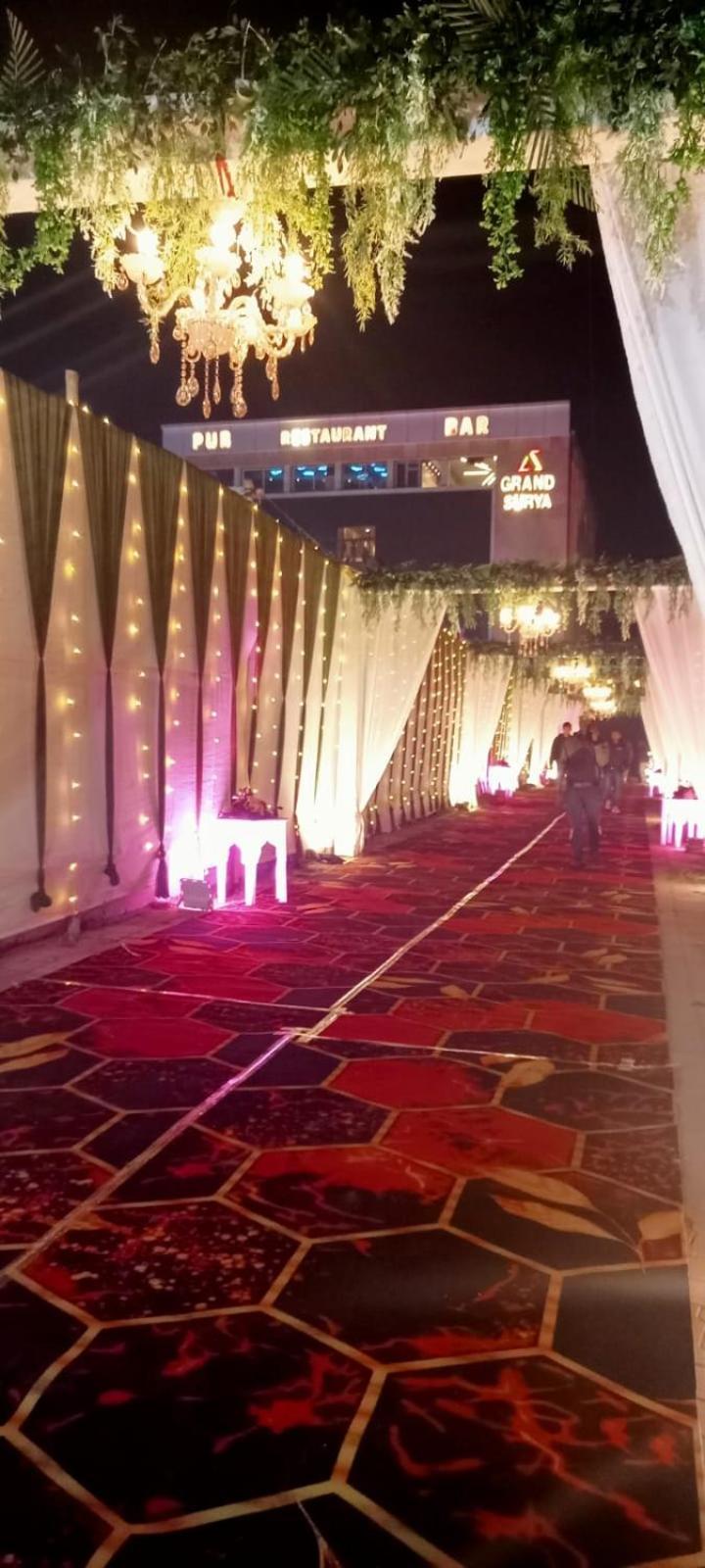 Hotel Grand Surya Kodarma ภายนอก รูปภาพ